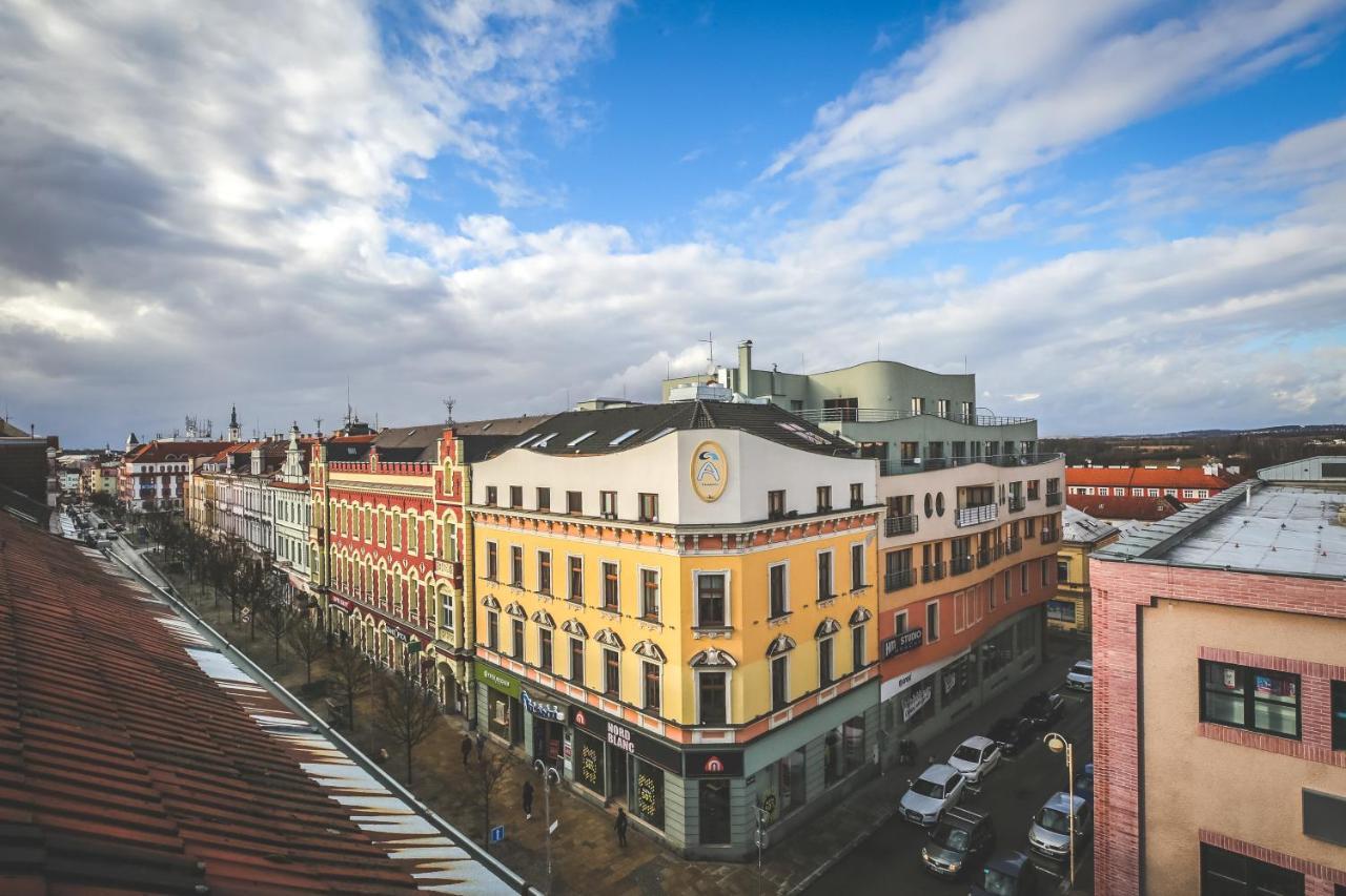 Hotel Tábor Kültér fotó