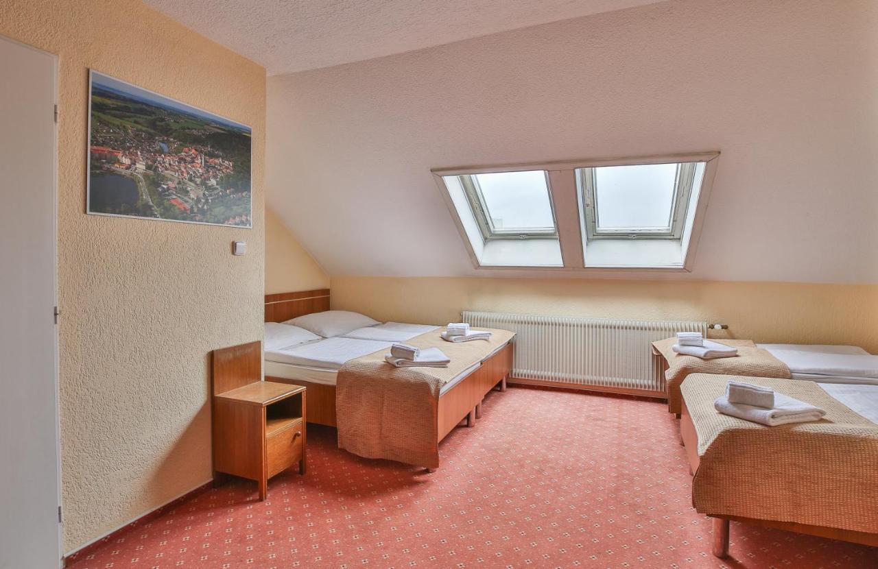 Hotel Tábor Kültér fotó