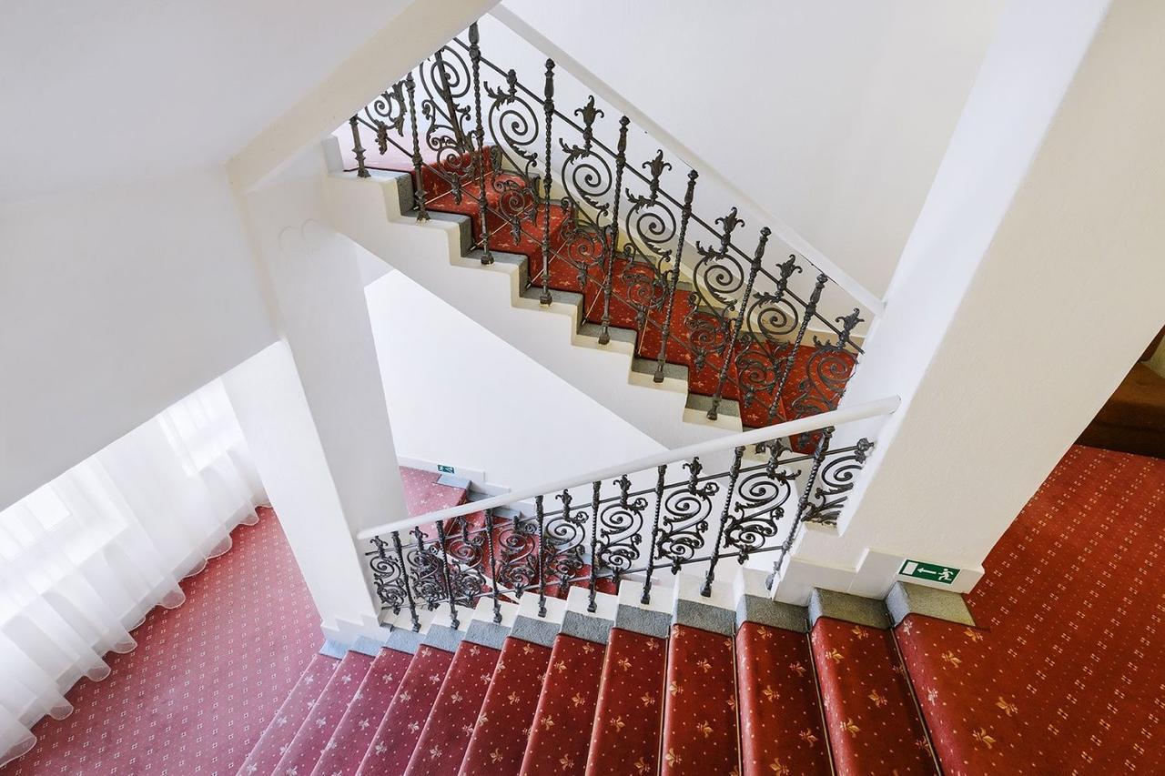 Hotel Tábor Kültér fotó