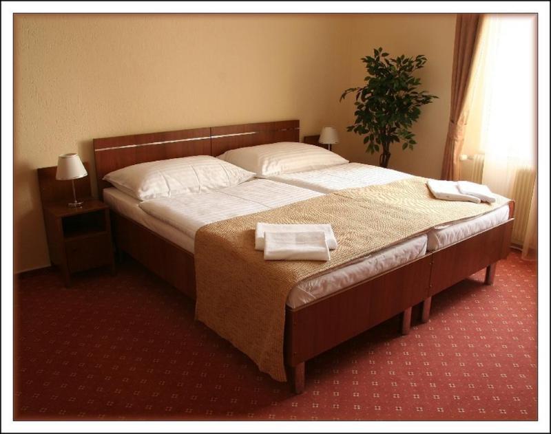 Hotel Tábor Kültér fotó